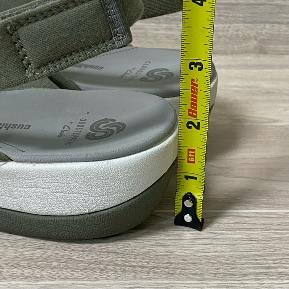 CLARKS Cloud Steppers Soft Cushion Arla Belle Slingback Wedge Sandal Size 8 - Picture 10 of 11